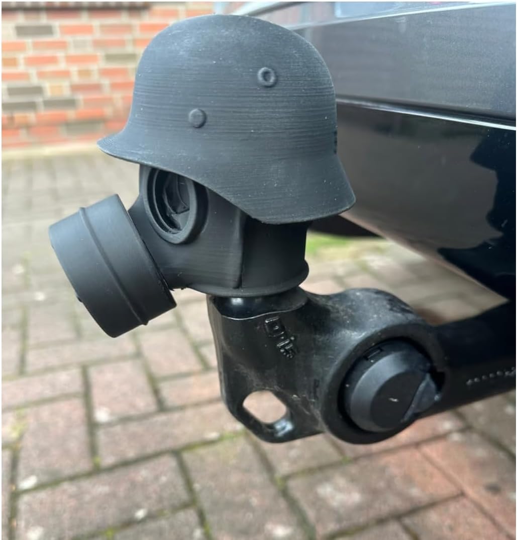 3D Printing Mask - Trailer Hitch Cover With Steel Helmet